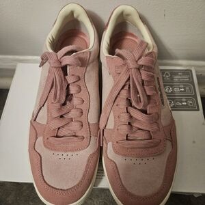 Skechers Women's Pink Sneakers